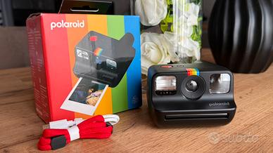 Polaroid go