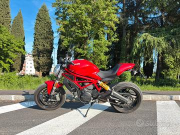 Ducati Monster 797