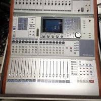 Tascam dm3200