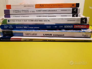 Libri di testo di terza e quinta liceo scientifico