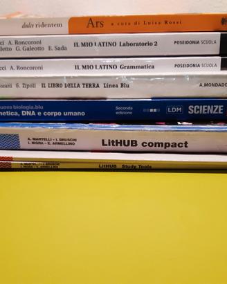 Libri di testo di terza e quinta liceo scientifico