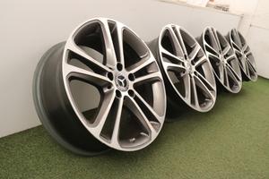 Cerchi in lega Mercedes Classe A B C CLA E 18