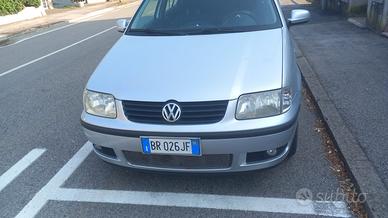 Volkswagen Polo 1.4 benzina del 2001