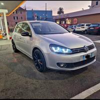 Volkswagen Golf  6/2,0 TDI-Full Optional
