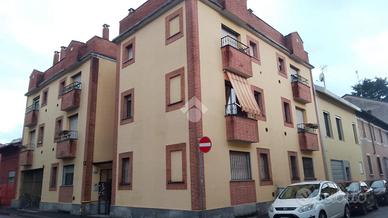 2 LOCALI A MILANO