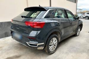 VW T-Roc 1.0 TSI 110CV - 2021 Incidentata