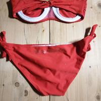 Costume completo Baci e abbracci