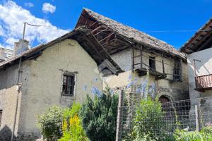 RUSTICO A SAUZE DI CESANA