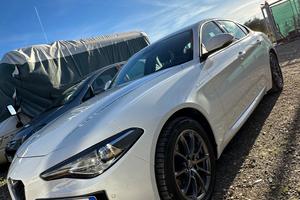 Alfa Romeo Giulia 2.2 Turbodiesel 136 CV AT8 Super