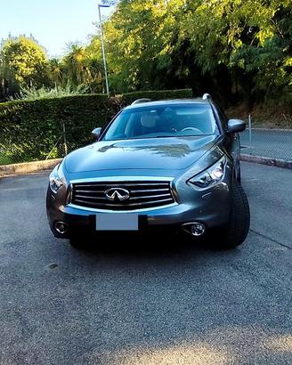 Infinity QX70 S