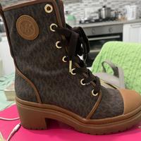 Anfibi michael kors