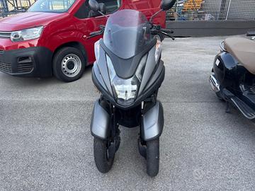 Yamaha Tricity 125 Grey
