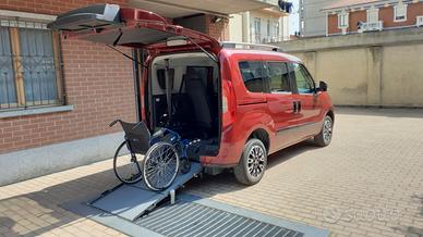 Doblo disabili pianale ribassato benzina 16.561 KM