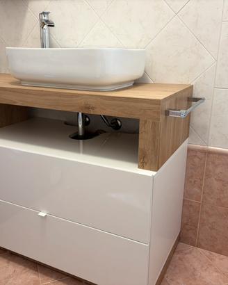 Composizione mobile bagno a terra con specchio