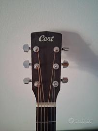 chitarra acustica Cort