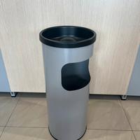 Posacenere a colona con cestino getta carte