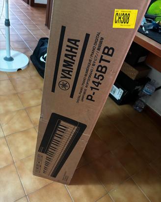 Yamaha P-145BT Black