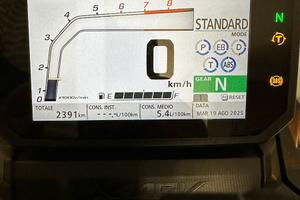 honda xadv750 pari al nuovo