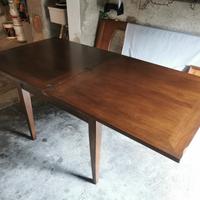 Tavolo in legno