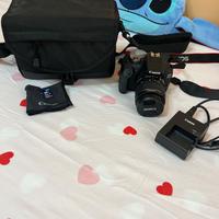 CANON 2000 D