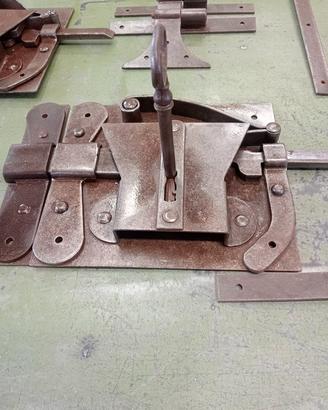 serrature antichizzate