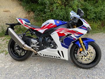 Honda CBR1000RR-R FIREBLADE SP 217CV.