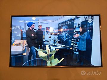 TV Samsung 48" UHD 4K Flat Smart Serie 7 JU7000