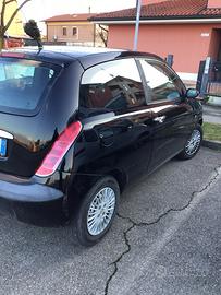 Lancia ypsilon 1.2 benzina anno 2006