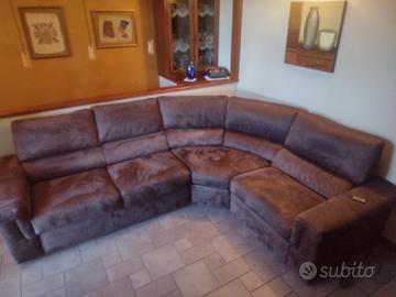 Divano letto con relax di poltrone e sofà