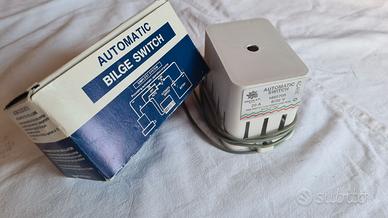 Interruttore automatico per pompe