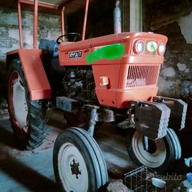 Trattore Fiat (alto) 480 V