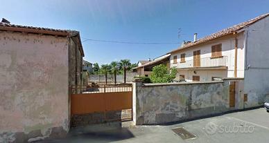 Immobile in asta di 157 m² con box auto a Zeme