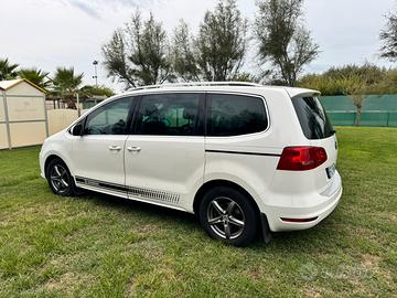 Auto Volkswagen Sharan