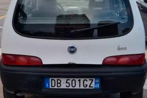 fiat 600 come nuova tenuta maniacalmente 