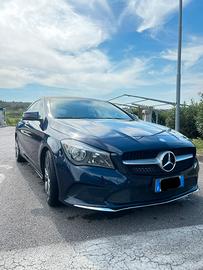 Mercedes-Benz CLA 180d