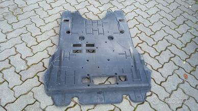 sotto copertura del motore Citroen C4 