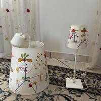 Lampadario piu lampada da tavolo per cameretta