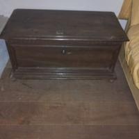 Antica Cassapanca in massello