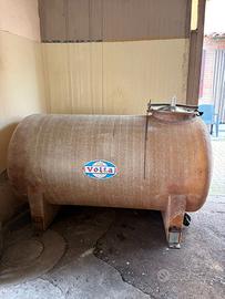 Cisterna in vetroresina