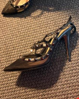 Décolleté esclusive Valentino Rockstud in rete