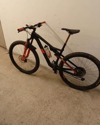 Mountain bike Cube full. cube AMS 100 C68 TM29
