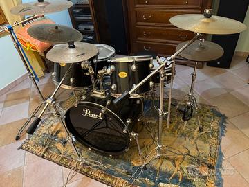 Batteria Pearl completa di piatti e sgabello