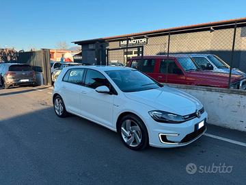 Volkswagen Golf e-Golf 136 CV - 42.000km - Superpr