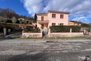 CASA INDIPENDENTE A CASALVIERI