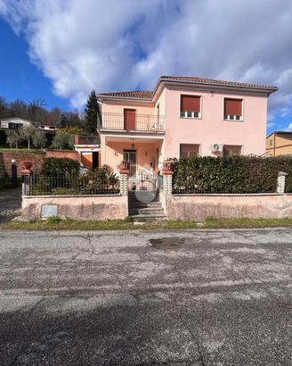 CASA INDIPENDENTE A CASALVIERI