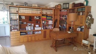 Libreria in radica di noce