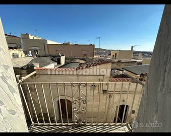 Casa bilocale indipendente Canosa di Puglia centro