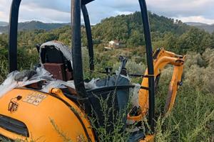MINESCAVATORE JCB 18 QUINTALI