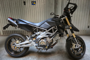 Stupenda Aprilia Dorsoduro 750