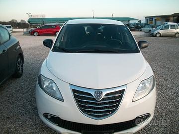 Lancia Ypsilon 1.2 69 CV 5 porte S&S Silver CC 124